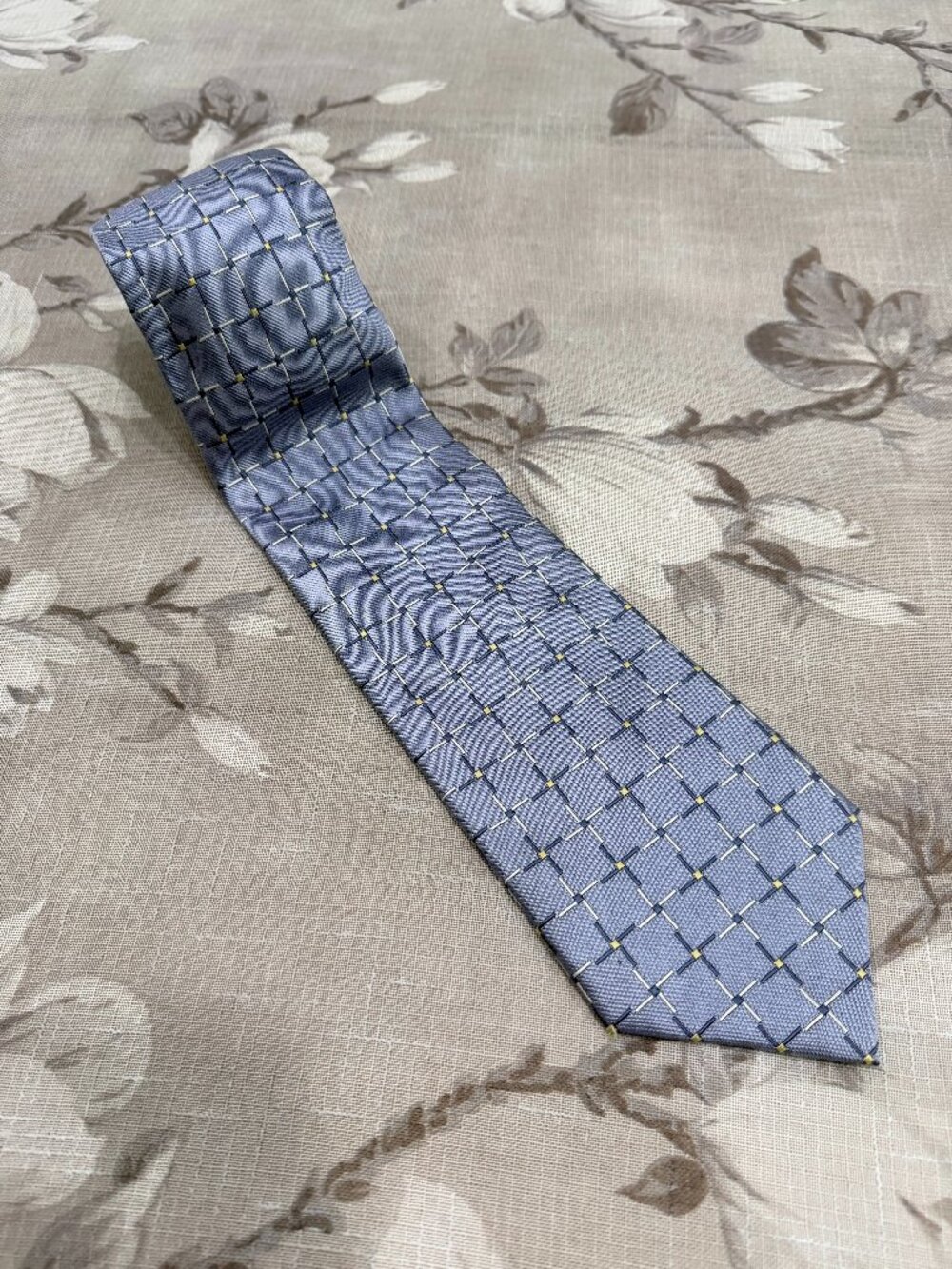 Nautica Mens 100% Silk Tie Blue Geometric Check Yellow Navy Necktie